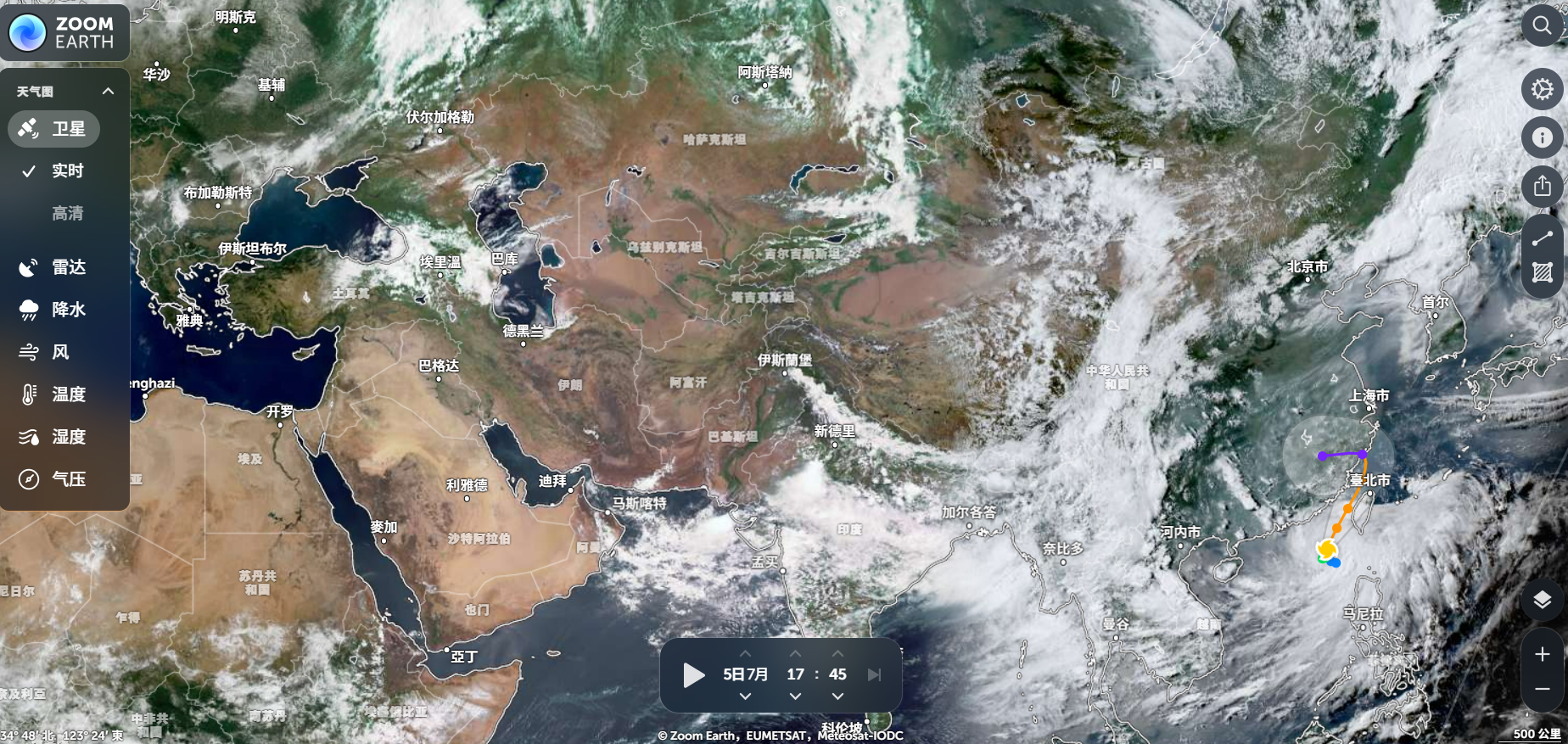 Zoom Earth:免费的实时全球天气追踪网站,提供卫星云图、雷达图、预测地图。